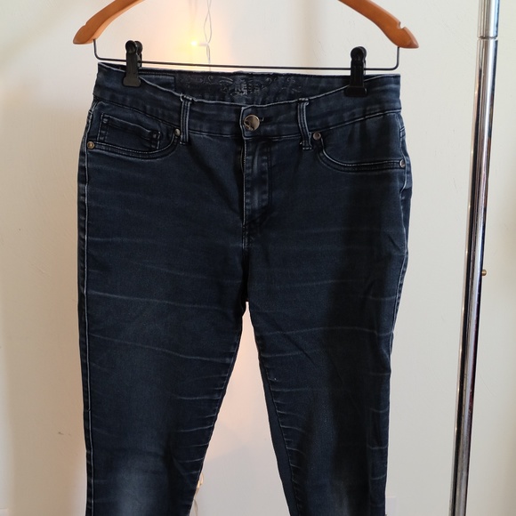 Express - Picture 2 of 6